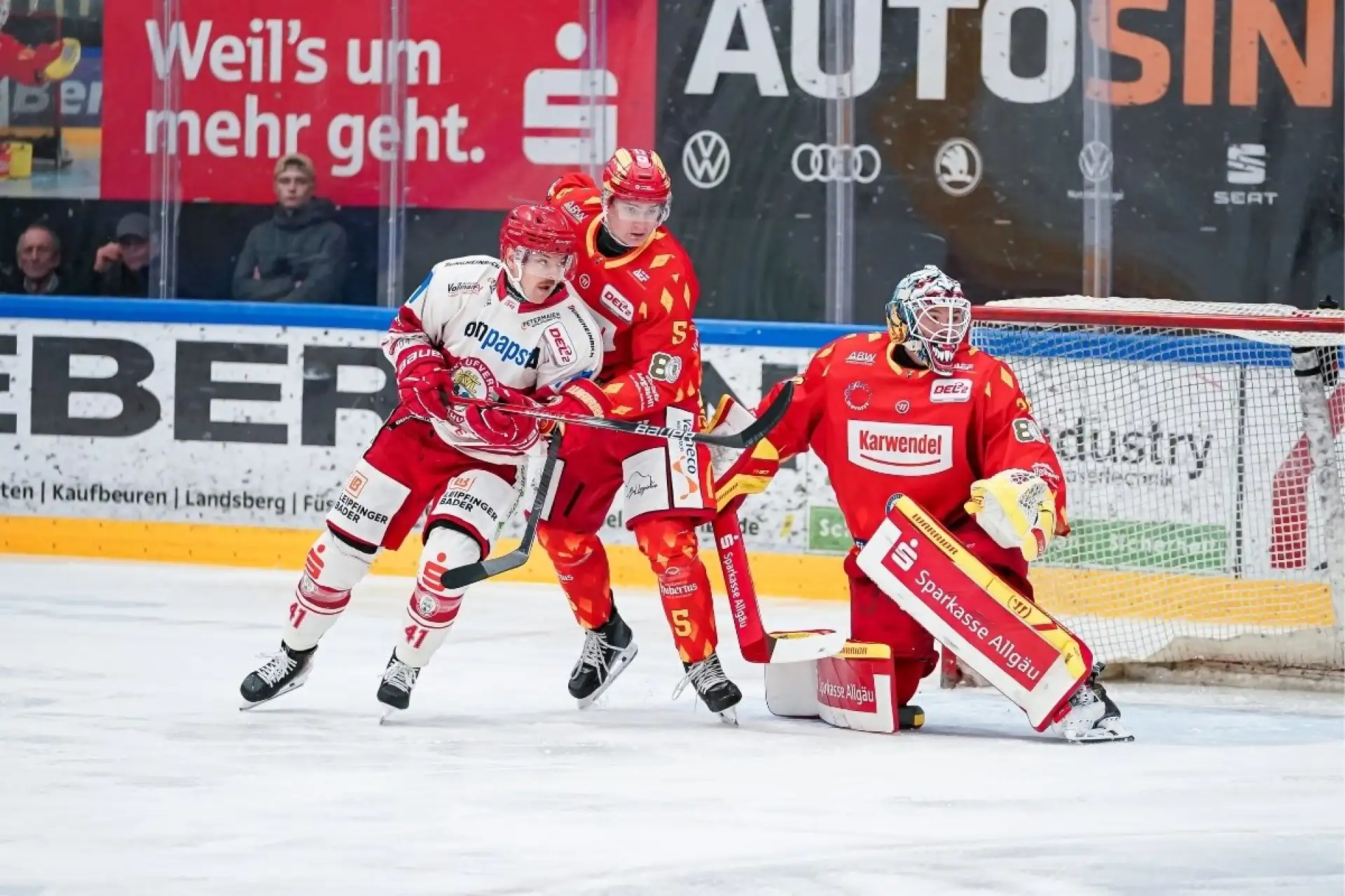 Karwendel als Sponsor im Eishockey