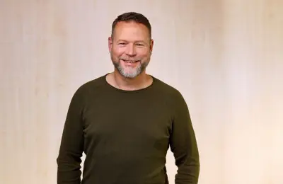 Portrait von Ralph Pflaudler,Ausbilder Milchtechnologie und Fachkraft für Lebensmitteltechnik.